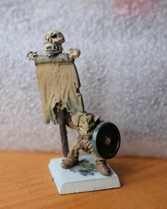 Garra de Hierro Goblin Banner IC602 Duendes Orcos Bob Olley 1988 Ciudadela Miniatura Fuera de Stock - Imagen 1 de 4