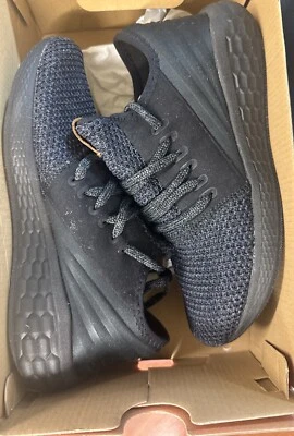 Zapatos para correr New Balance Fresh Foam Cruz Decon V2 WCRZDLB2 negros para mujer talla 7. Foto 1 de 4