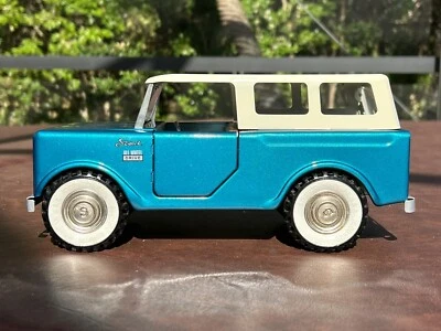 Vintage Structo International Harvester Scout with doors & roof Tru Scale 1/16 - Image 1 of 4