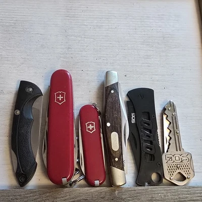 刀具 批量 VICTORINOX 运动员,经典,SOG MICRON II,BUCK Knives 373 283 — 第 1/4 张图片