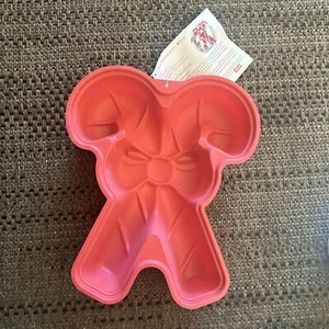 1996 Jell-O Crossed Candy Cane with Bow Mold Red Jello Holiday NWT - Picture 1 of 2
