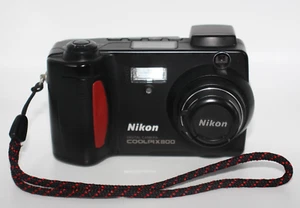 Nikon Coolpix 800 2,1 megapixel fotocamera digitale - nero - non testato - si accende - Foto 1 di 14