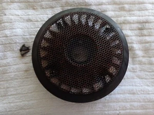 Briggs & Stratton fan 796201 and screen 697133(screen screws included) (25MY1) - Picture 1 of 3