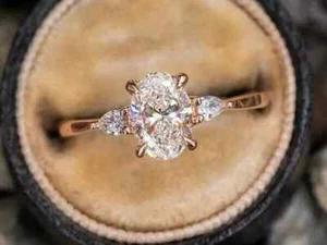 Simulated Diamond Oval Cut 14k Rose Gold Finish Women 3-Stone Engagement Ring - Picture 1 of 7