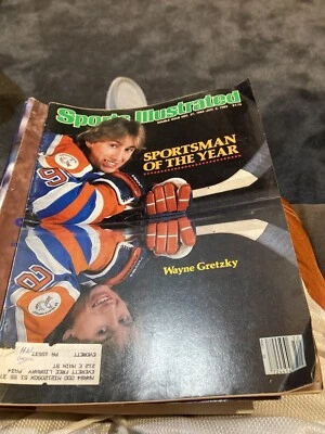 Wayne Gretzky Magazines - Image 1 of 3