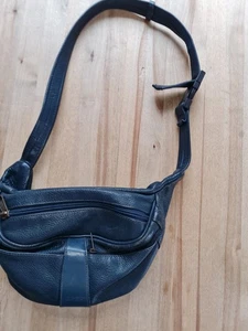 BREE Ledertasche Dunkelblau Crossbody Schultertasche hochwertig klassisch - Bild 1 von 7