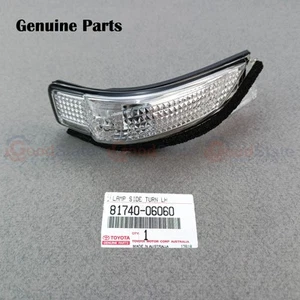 Genuine Toyota Camry AVV50 LH Side Mirror Repeater Turn Signal Lamp - Picture 1 of 5