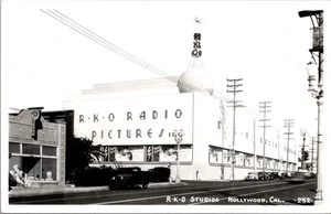 RKO Radio Pictures Studios Hollywood California RPPC Vintage Postcard - Imagen 1 de 2