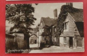 PostcarD Guildford Castle Gateway Dorking Gomshall era 1910 - Imagen 1 de 2
