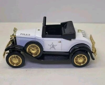Liberty Classics - Banco convertible Roadster modelo A de policía 1929 con ruedas doradas Foto 1 de 4