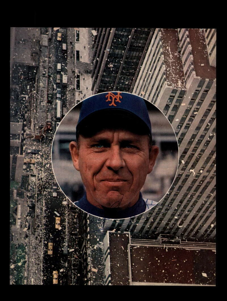 Gil Hodges JSA Cert Signed 1969 Mets 8x11 Photo Autograph - Image 1 of 2