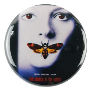 1" (25mm) 'Schweigen der Lämmer' Horror Button Anstecker Pin - Custom Badge - Bild 1 von 3