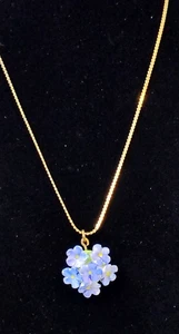 Colgante Flor Pensamiento China Hueso Vintage con Collar Metal Tono Dorado. - Imagen 1 de 5