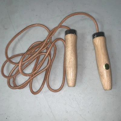 Cuerda de salto con rodamiento de bolas de cuero pesado Champion Sports S785 8,5 Foto 1 de 2