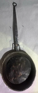 18th Century Hammered Copper skillet/deep pan, with Forged Iron Handle. L #10. - Picture 1 of 21