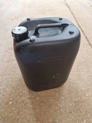 20 ltr litre BLACK water fuel containers x2 - Image 1 of 2