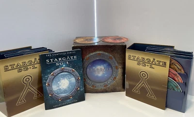 Stargate SG-1 Complete Series DVD Box Set Collectors Edition Foto 1 de 4