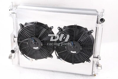 Radiador de alumínio FIT 3 fileiras + mortalha + ventilador Ford Mustang 2005-2014 07 08 09 V6 V8 M/T - Imagem 1 de 4