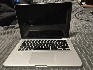 13-inch Apple MacBook Pro 2.5GHz Mid 2012 4GB RAM 500GB HDD - Picture 1 of 5