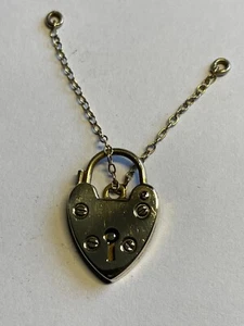 Vintage 9 Carat Gold Padlock Charm / Clasp with Safety Chain B/Ham 1976 - Picture 1 of 7