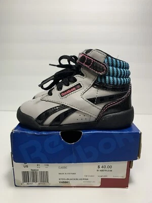 Reebok Freestyle Hi Niño Pequeño Talla 5 Acero/Negro/Azul/Rosa Con Caja Foto 1 de 4