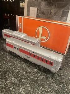 LIONEL #6-11930 WARBONNET Santa Fe 2 PACK VISTA DOME AND PASSANGER CAR O-Gauge - Picture 1 of 17