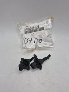 Toyota Corolla 2008- Genuine A-Pillar Clip Kit 0400666108 New OEM Part - Foto 1 di 8
