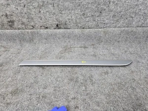 MOLDURA PUERTA TRASERA LADO IZQUIERDO MERCEDES W164 ML350 ML550 ML63 OEM - Imagen 1 de 8