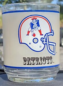 NFL New England Patriots Mobil Whiskey Glass Tumbler Old Logo Gas Advertising
