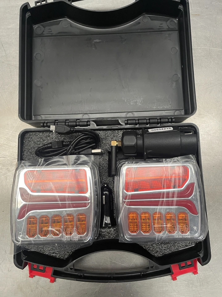 feu de remorque led sans fil - Photo 1/1