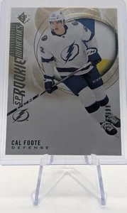 2020-21 SP ROOKIE AUTHENTICS #115 CAL FOOTE /999 TAMPA BAY LIGHTNING RC NHL - Picture 1 of 3