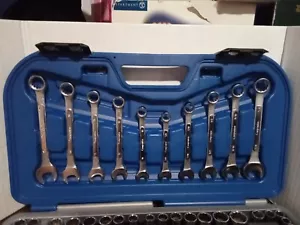 Vintage Companion - 30485 Steckschlüssel gemischtes Werkzeugset Handwerkzeugsatz mit Koffer - Bild 1 von 4