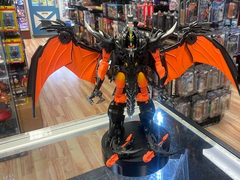 Prime Hunters Predaking (Transformers Leaderclass, Hasbro) Complete Cover
