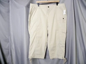 NEW Woman Dress Barn Size 20 W Beige Straight Leg Cargo Capri Lace Front Pocket - Picture 1 of 9