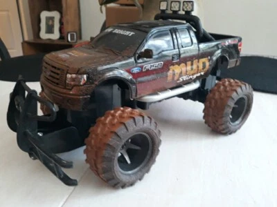 Nuevo camión de radiocontrol Bright F150 Mud Slinger. Sin mando a distancia. Foto 1 de 4