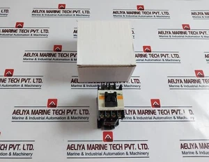 Fuji Electric SH-4 Auxiliary Contactor 200V 50Hz 200-220V 60Hz - Picture 1 of 9