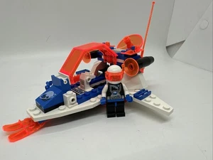 Lego Space Ice Planet 6879 Blizzard Baron 100% Complete With Minifigure - Picture 1 of 9