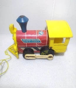 Vintage 1960s An Original Fisher Price Toot Toot Train Engine #643 Made in USA - Picture 1 of 11