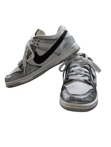 Nike Dunk Low Golden Gal argento metallizzato da donna taglia 6,5 US - Foto 1 di 6