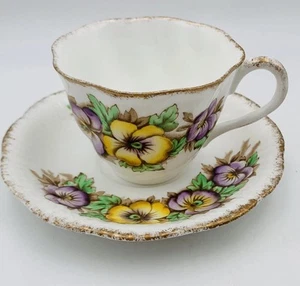 Salisbury Teacup & Saucer Set Pansy Gold Trim Bone China Purple Cottage Vintage - Picture 1 of 12
