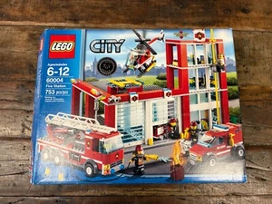 LEGO CITY #60004 Fire Station 2013 box damage new - Picture 1 of 10