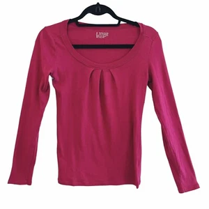 Benetton Raspberry T-Shirt Size XS Long Sleeve Scoop Neck Cotton - Picture 1 of 7