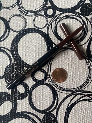 Delineador de ojos en gel Laura Geller tamaño completo, larga duración MARRÓN/SELLADO Foto 1 de 3