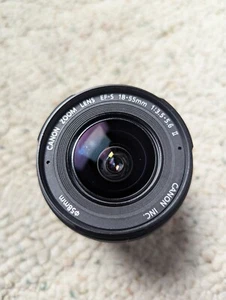 Canon Zoom Lens EF-S 18-55mm 1:3.5-5.6 IS II - Picture 1 of 8