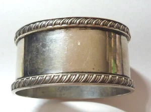 ANTIQUE HALLMARKED STERLING SILVER SERVIETTE NAPIKIN RING HOLDER ST #14847 - Picture 1 of 4