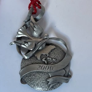 Avon Pewter Ornament Collectible Christmas - 2000 - Peaceful Millennium - Dove - Picture 1 of 6