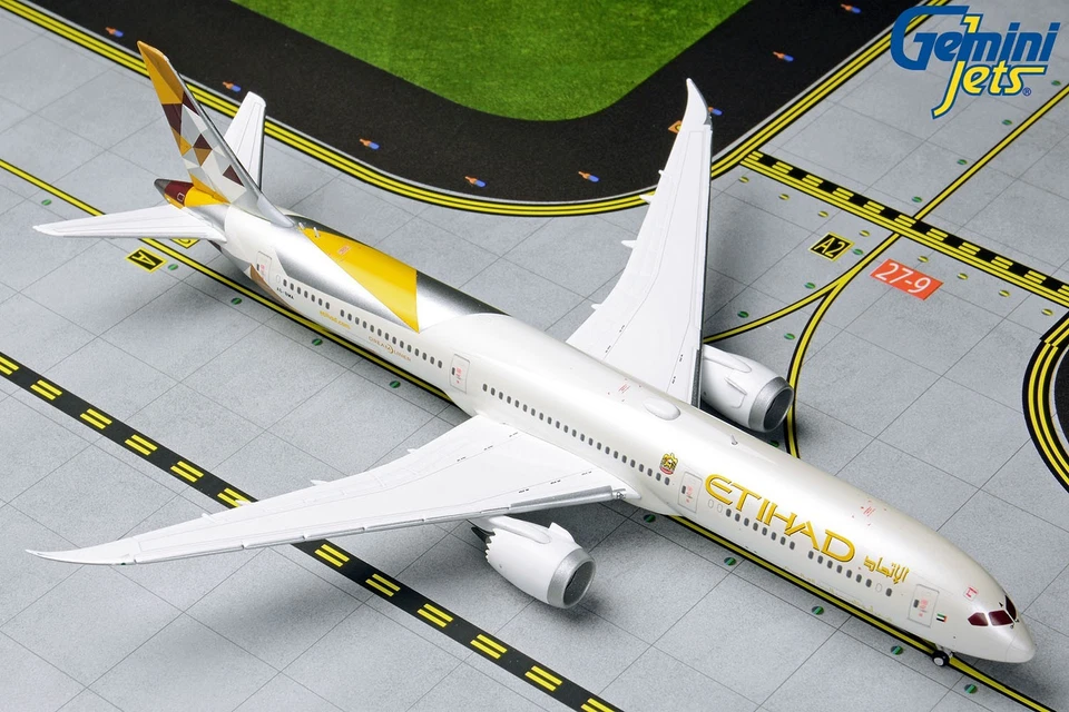 Etihad Airways Boeing 787-10 A6-BMA GeminiJets GJETD1846 Scale 1:400 RARE - Image 1 of 1