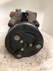 Ford Explorer 2006-2010 compresor de aire acondicionado con embrague 4,0 L V6 sin aire trasero OEM - Imagen 1 de 4