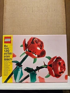 LEGO Roses - 40460 - Employee Sample - Picture 1 of 4