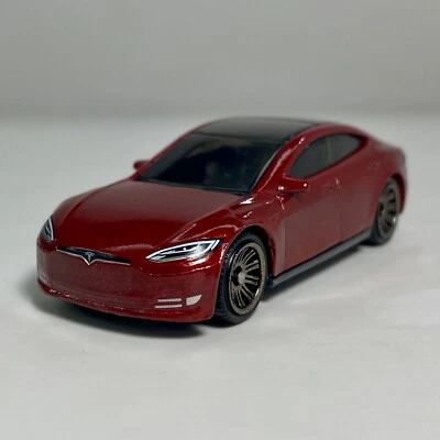 Tesla Model S Red Multipack Exclusive 1:64 Scale Diecast Diorama Model Car - Image 1 of 4